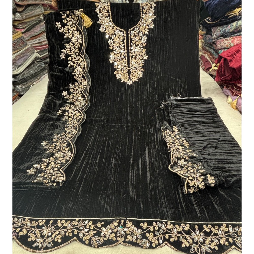 AADYA CRUSH MIRROR VELVETE VIRAL DESIGN (Winter Collection)