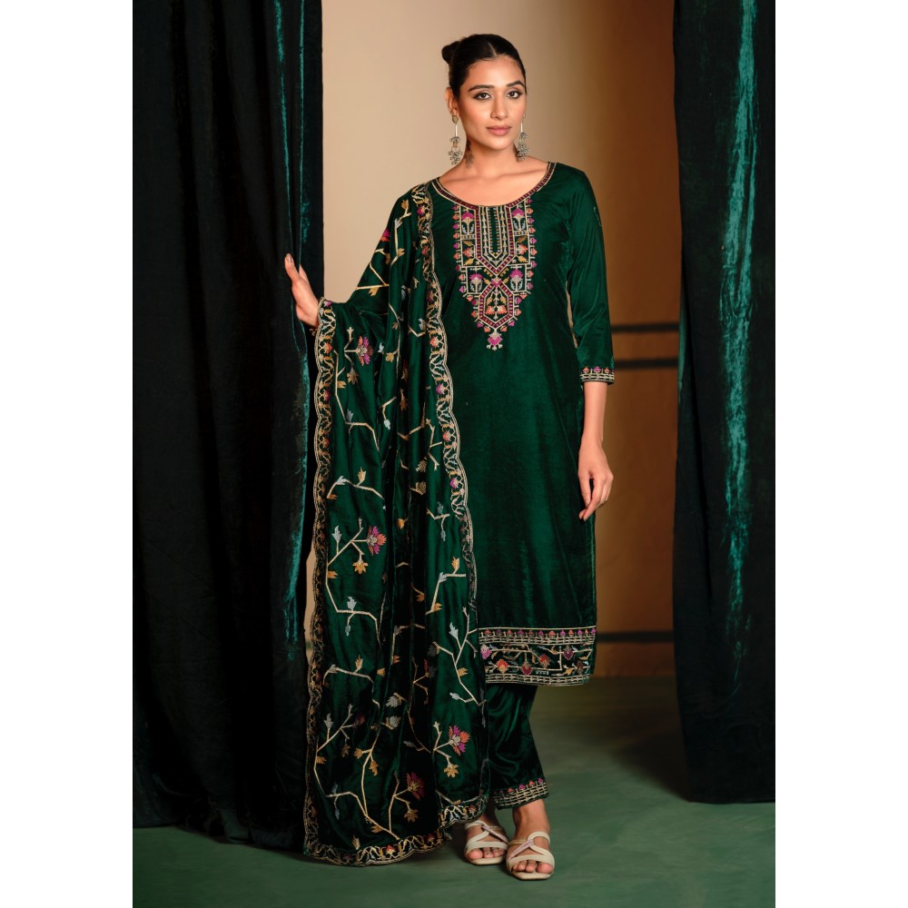 MAKHMALI VELVET MUMTAZ  (Winter Collection)