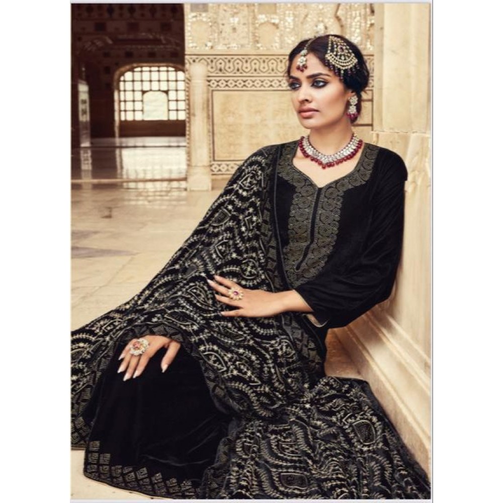 PAKEEZAH RIANA (Winter Collection)